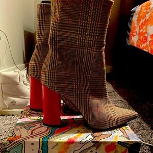 Jeffrey Campbell siren bootie